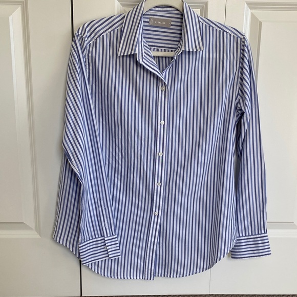 Everlane The Must-Have Shirt in Silky Cotton - Picture 1 of 2